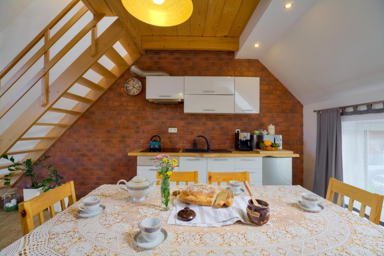 Apartamenty Maja ティリチ エクステリア 写真