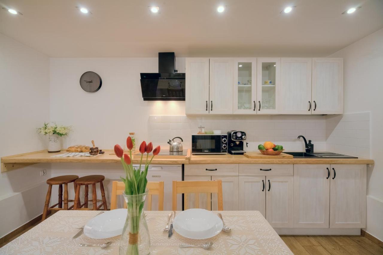 Apartamenty Maja ティリチ エクステリア 写真