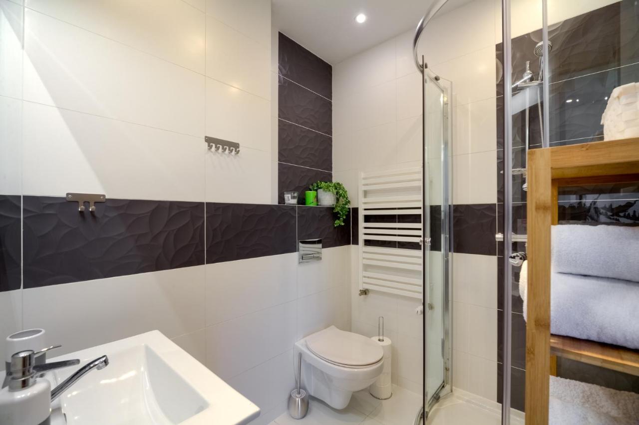 Apartamenty Maja ティリチ エクステリア 写真