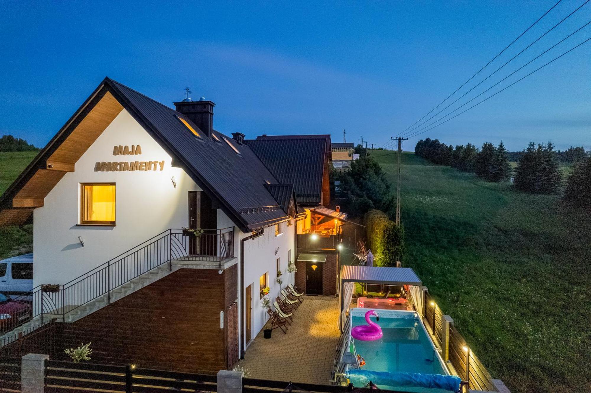 Apartamenty Maja ティリチ エクステリア 写真